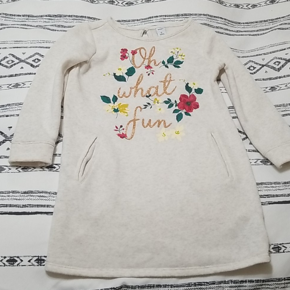 Girls 5t Old Navy Christmas/winter dress
